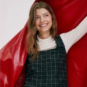 Corduroy Sleeveless Crop Top in Plaid